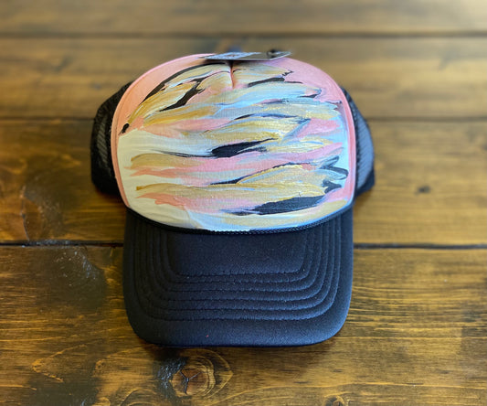 "Feathered" Adjustable trucker